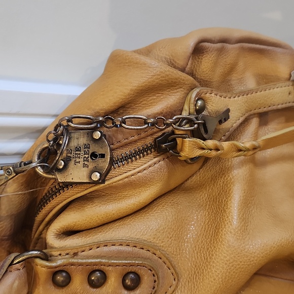 Free People We The Free Emerson Tote Bag New With Tags Butter Gold - Picture 2 of 6